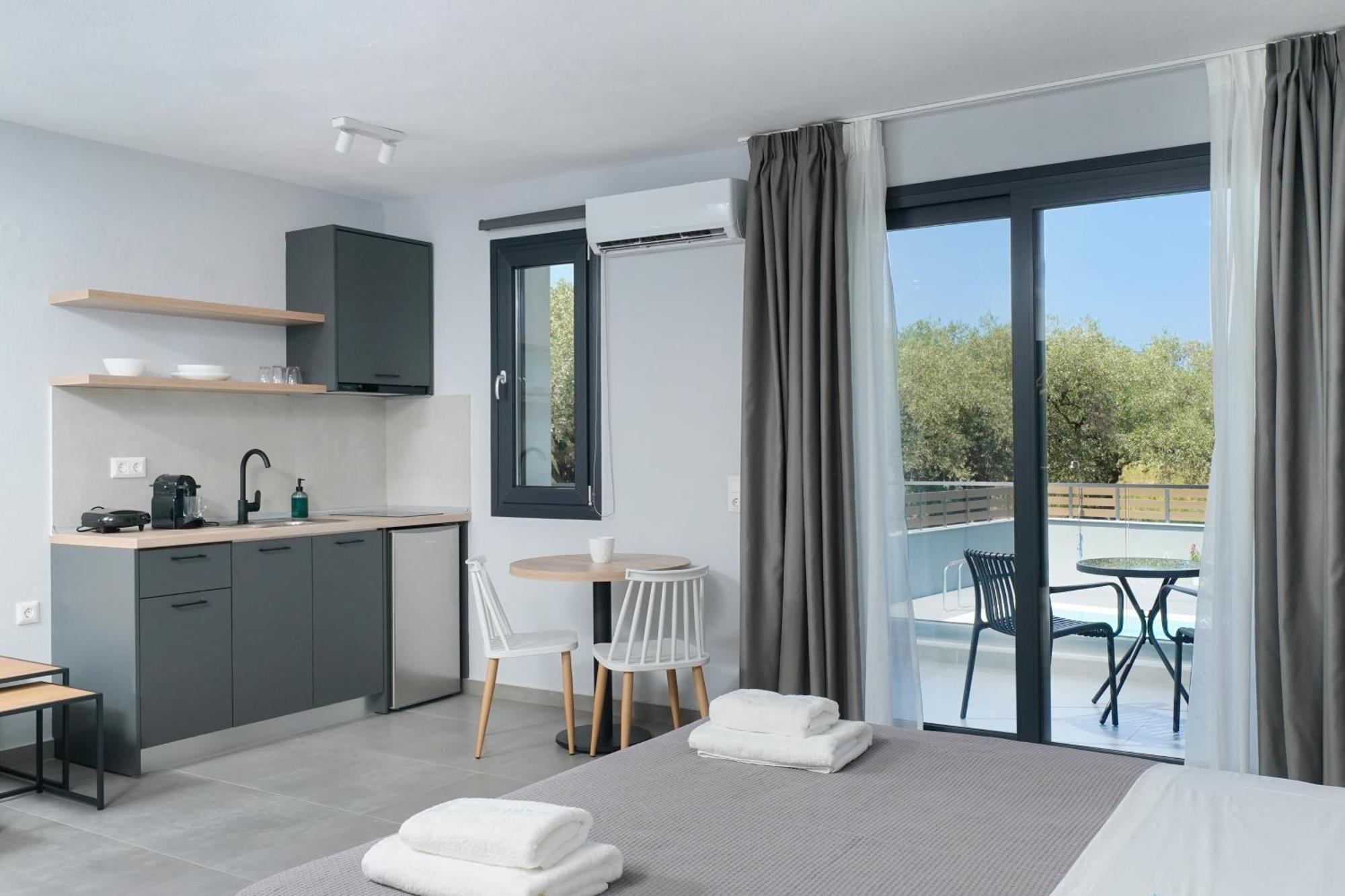 Olive Roots Hotel Skala Rachoni  Bagian luar foto